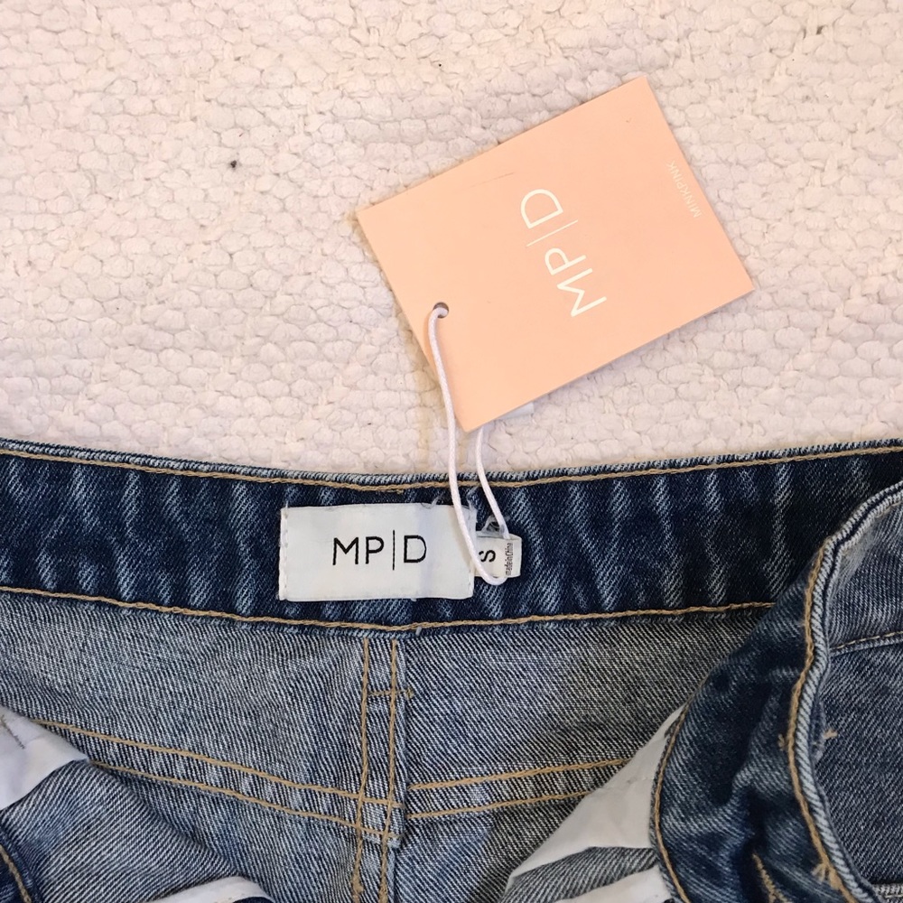 MINKPINK Free Ride Patch Denim Shorts S New - Picture 8 of 8